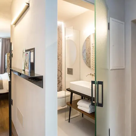 Ξενοδοχείο Goldenstern Townhouse Μπολζάνο